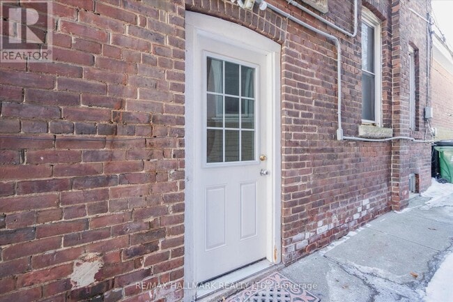 Photo du bâtiment - 222 Wineva Ave