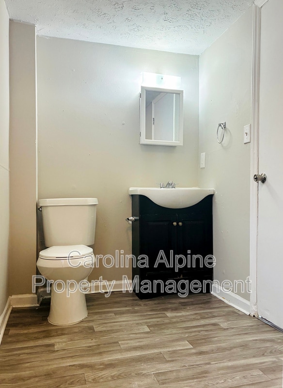 Building Photo - 208 Royster Ave