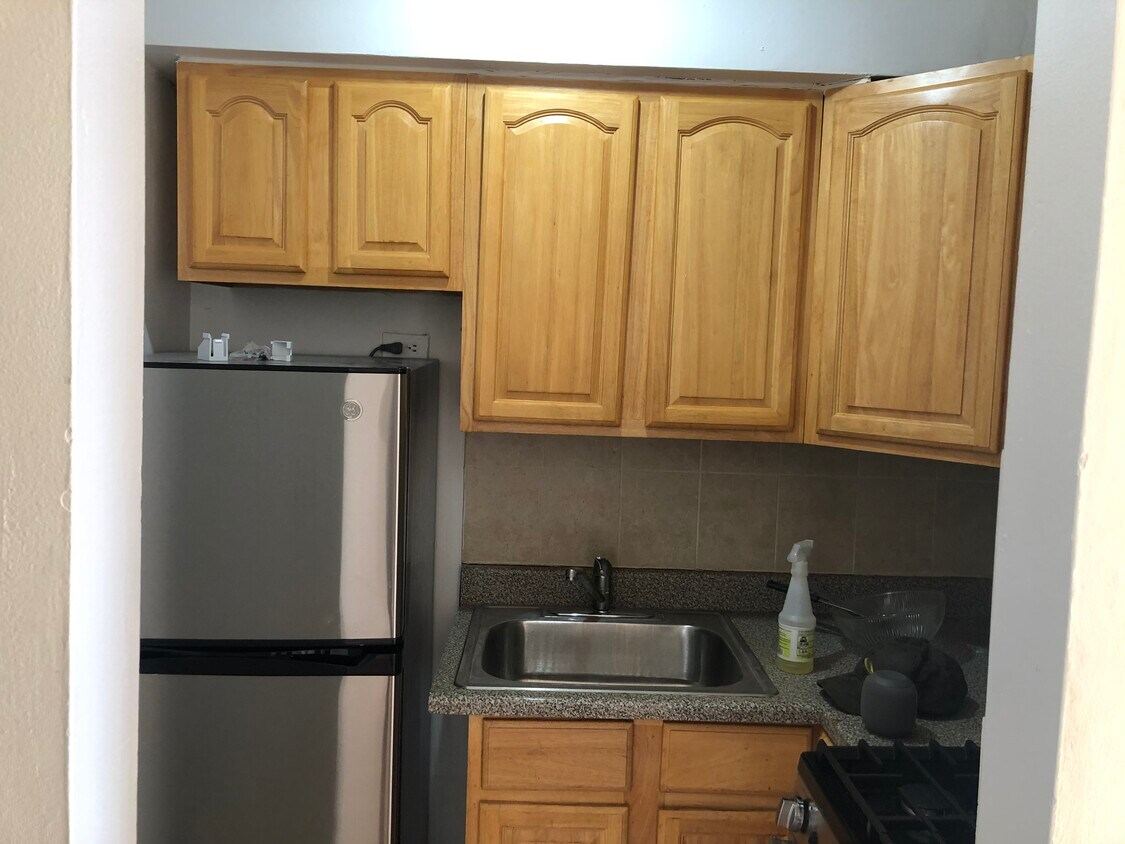 Primary Photo - 2112 Starling Ave