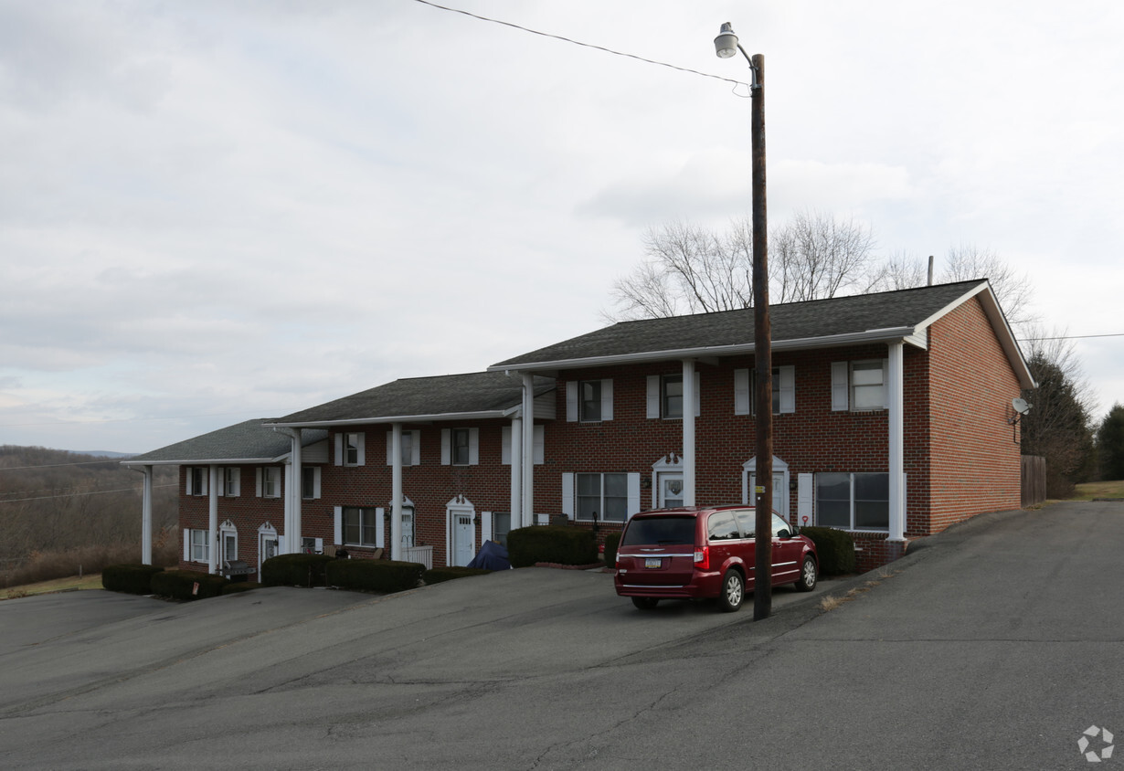 Building Photo - Lin Don Townhouses