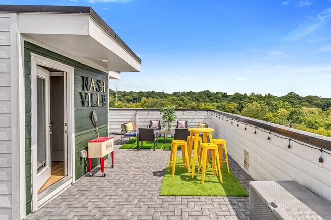 Foto del edificio - 962 Youngs Ln