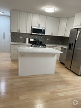 Building Photo - 2665 Homecrest Ave