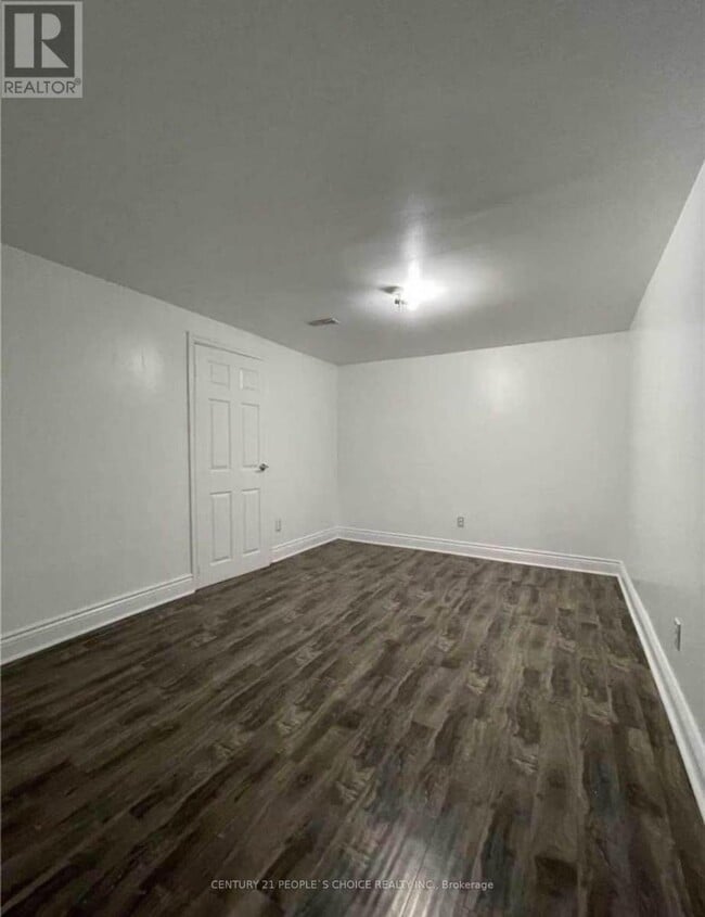 Building Photo - 153 Morton Way