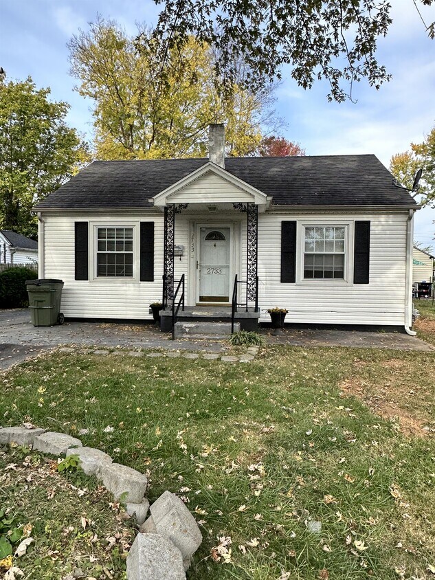 Foto principal - 2733 Kenwood Dr