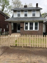 Building Photo - 572 Princeton Blvd