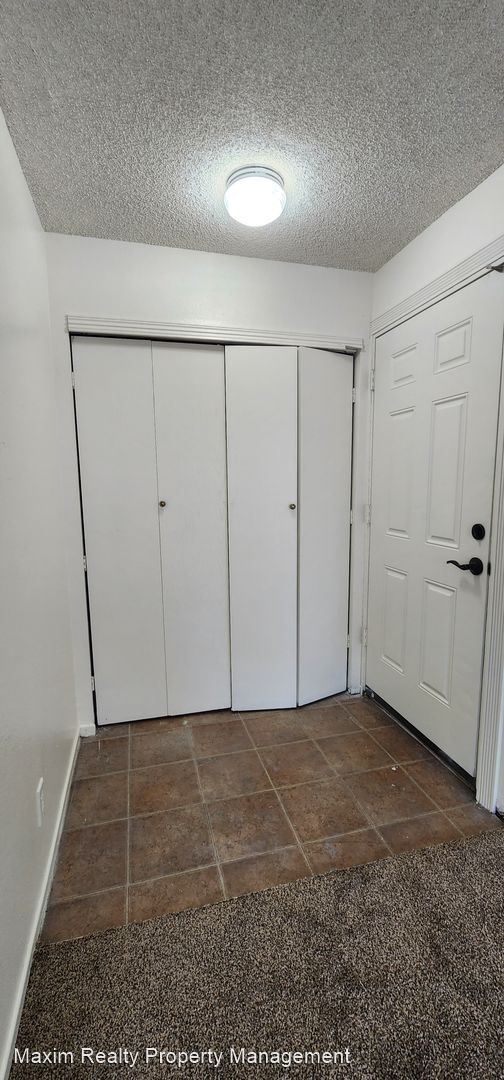 Foto del edificio - 2 br, 1.5 bath House - 5005 Spencer St #A