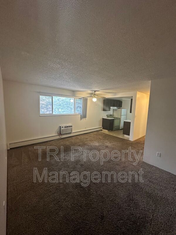 Foto del edificio - 2223 8th Ave