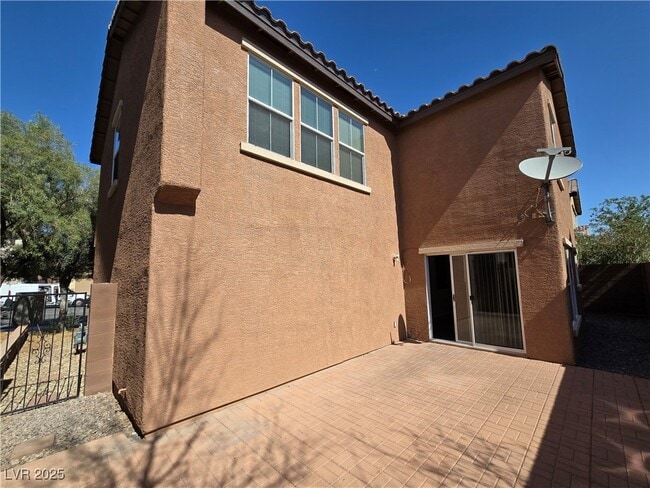 Building Photo - 11150 Ranch Valley St