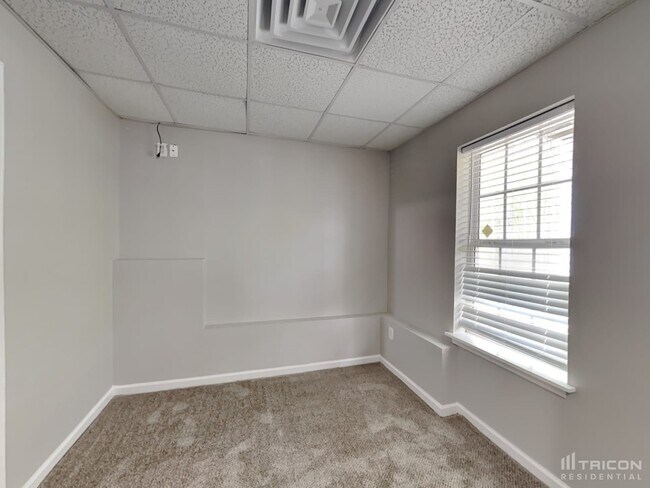 Building Photo - 1170 Augusta Woods Dr