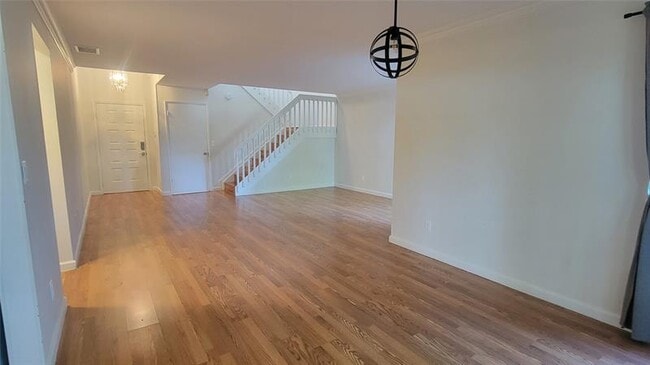 Foto del edificio - 4810 Grapevine Wy