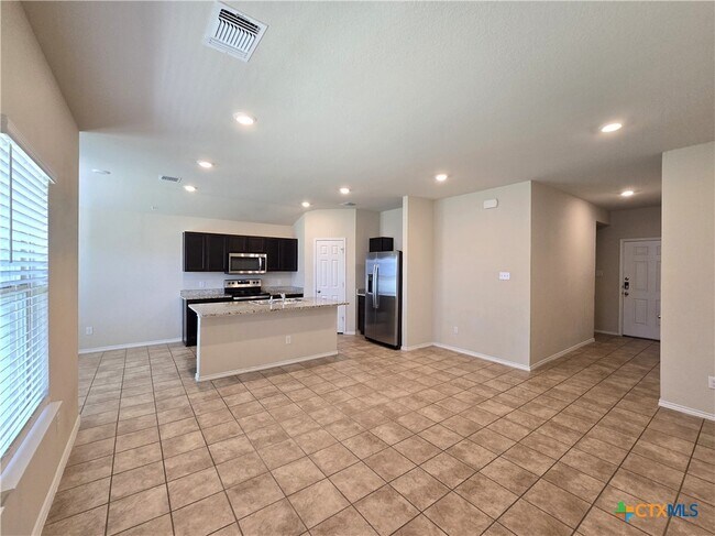 Foto del edificio - 6114 Sally Ride Ln