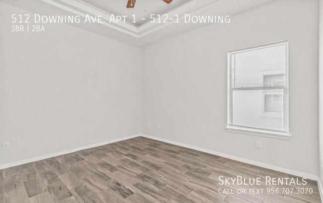 Foto del edificio - 512 Downing Ave