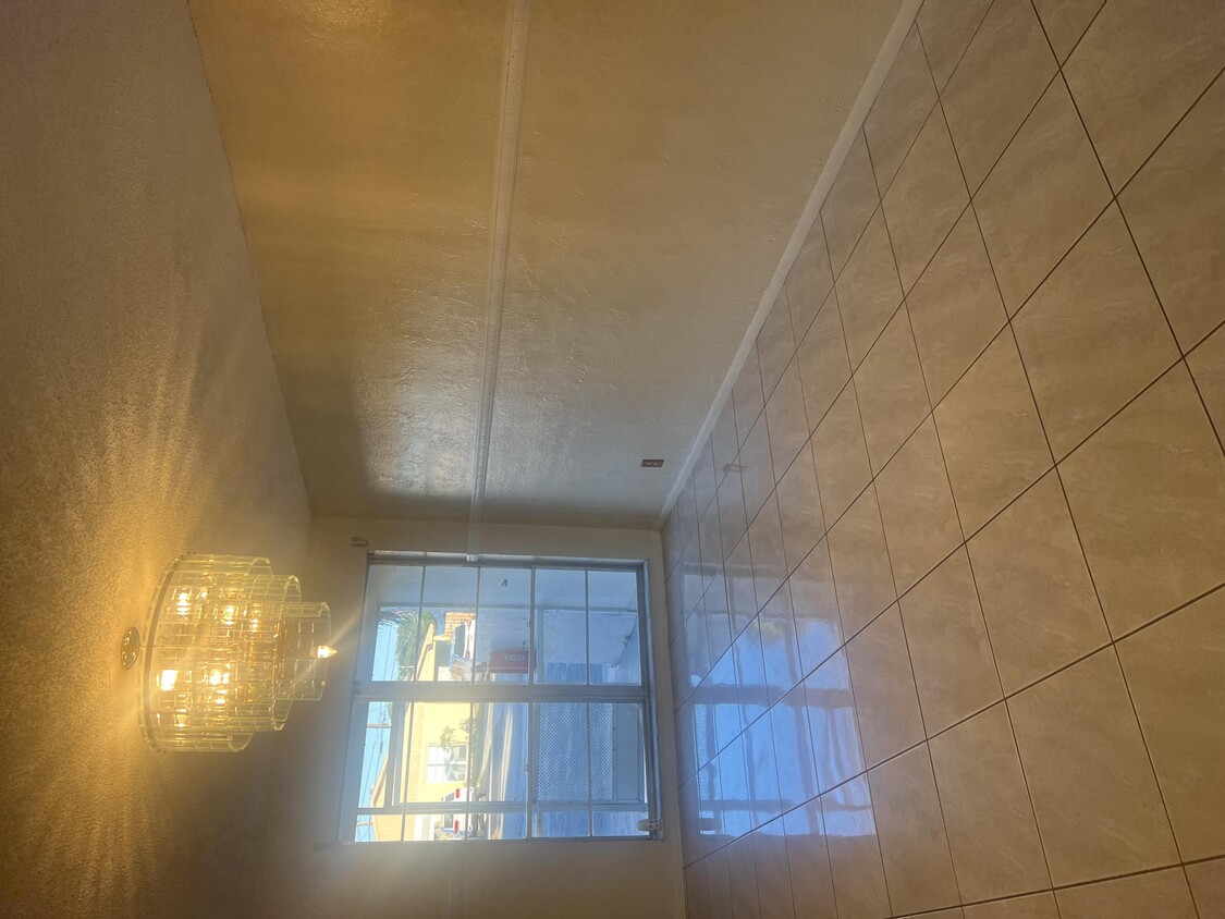 Primary Photo - 2073 E Bond Dr