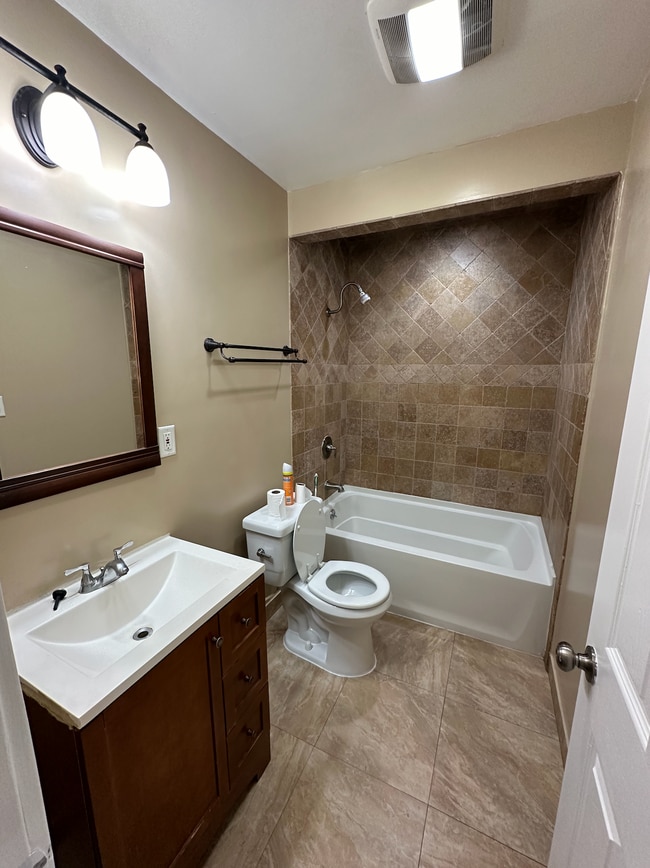 Bathroom - 3521 3/4 10th Ave