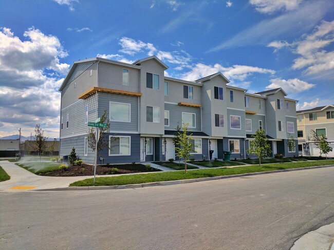 Building Photo - 14792 S Rising Star Way