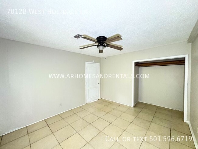 Building Photo - 7012 W Holtdale Ln