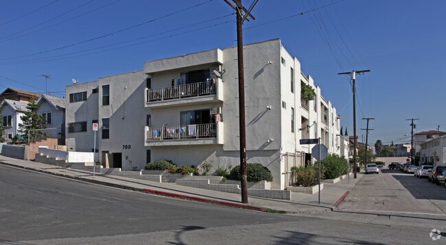 700 N Bunker Hill Ave Los Angeles Ca 90012 Apartments Building Photo 700 N Bunker Hill Ave
