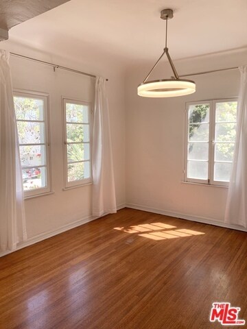 Building Photo - 421 S Maple Dr