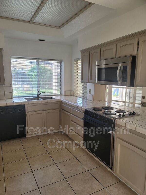 Foto del edificio - 1415 E Portland Ave