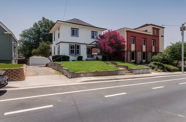 Foto del edificio - 4224 Brockton Ave