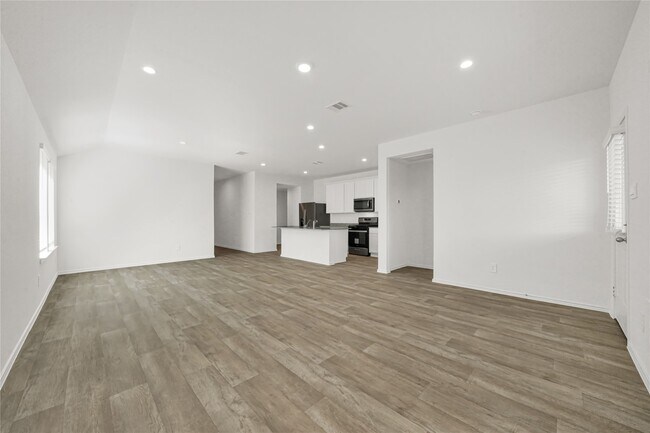 Foto del edificio - 4235 Bedwyn Bay Dr