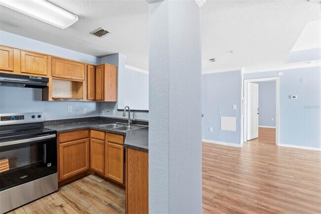 Foto del edificio - 3702 Palm Desert Ln