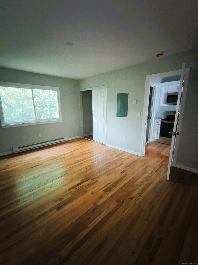 Building Photo - 143 Columbus Pl
