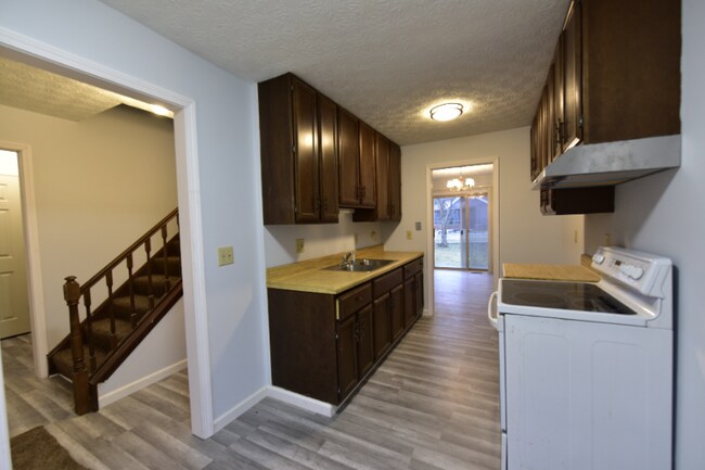 Building Photo - 4067 Forest Edge Dr