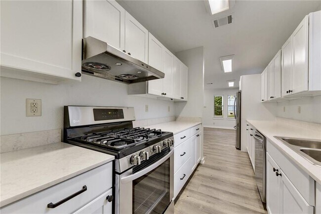 Foto del edificio - 2305 W 9th St