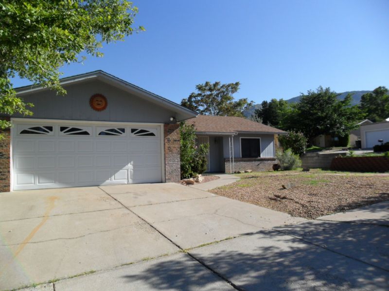 Primary Photo - 12813 El Vado Ave NE