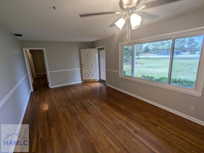 Foto del edificio - 5448 GA-196