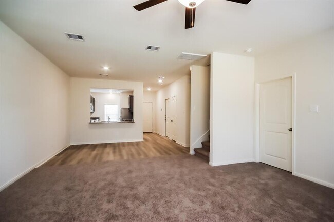 Foto del edificio - 10530 Sweetwater Creek Dr