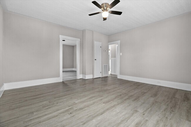 Foto del edificio - 1301 Pine St