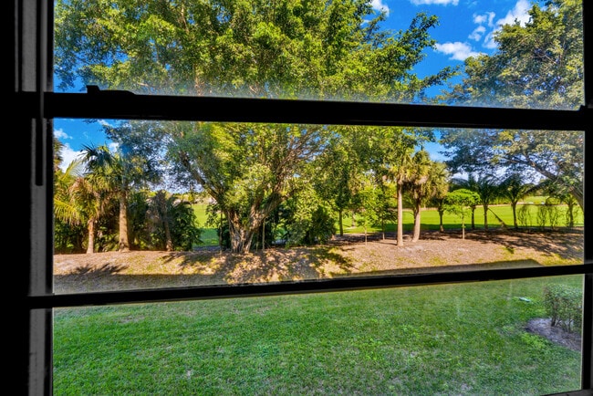 Building Photo - 6073 Balboa Cir