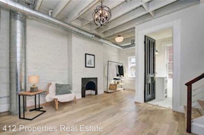Building Photo - 3 br, 2.5 bath House - 5138 Natrona Way
