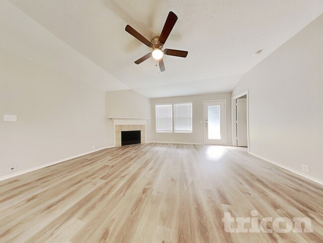 Foto del edificio - 4512 Merlot Dr