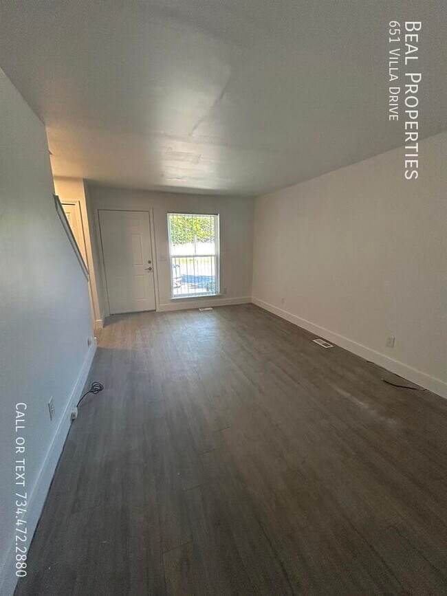Foto del edificio - 651 Villa Dr