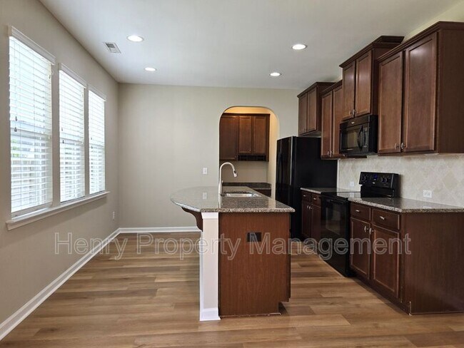 Foto del edificio - 3714 Colby Chase Drive