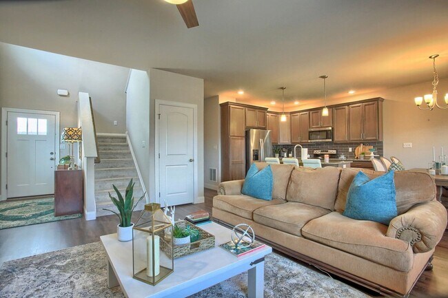 Foto del edificio - 3/BR luxury carriage home for rent FULLY FURNISHED