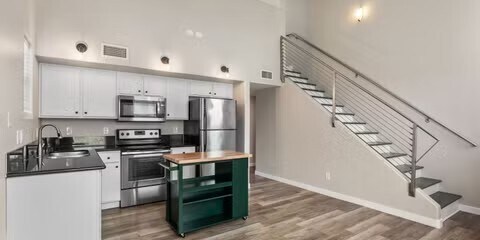 Foto del edificio - Roosevelt West Townhomes
