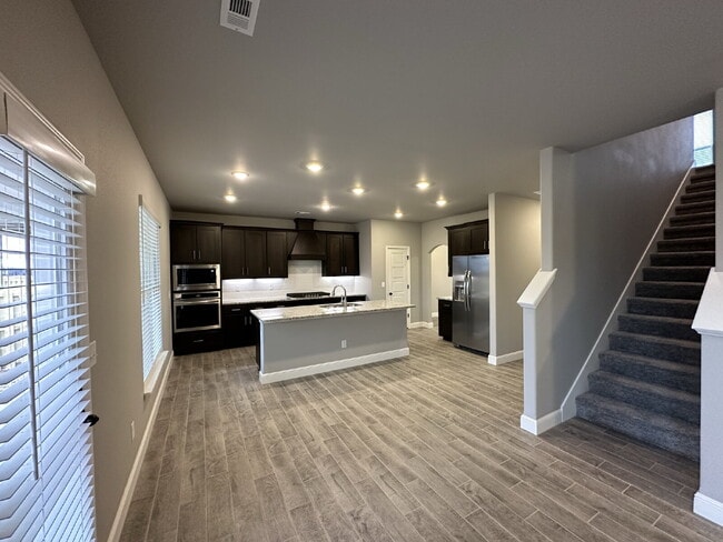 Building Photo - 2040 Tallgrass Ter