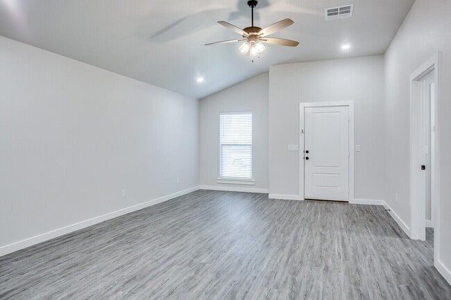 Building Photo - 10518 Abbeville Ave