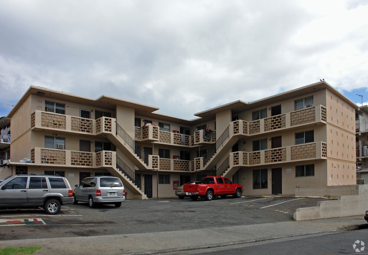 Building Photo - 94-111 Pupunohe St