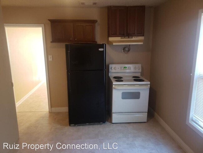 Foto del edificio - 2 br, 1 bath House - 5732 Houghton Ave
