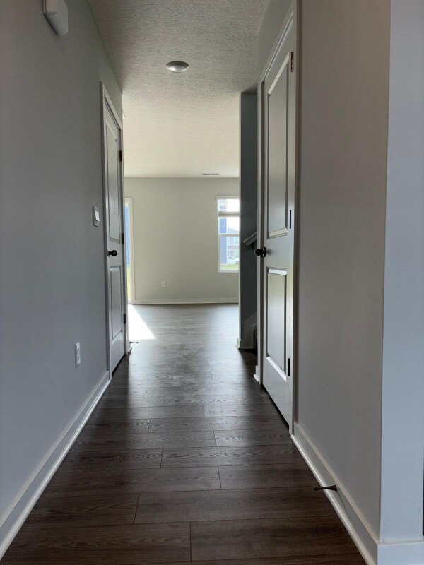 Foto del edificio - 7055 Blackmer Ridge Blvd