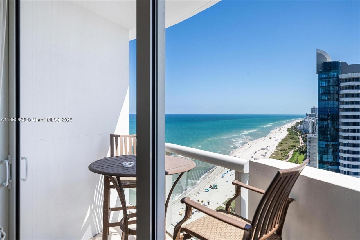 Primary Photo - 6365 Collins Ave