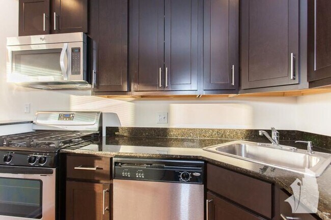 Foto del edificio - 5050 N Sheridan Rd