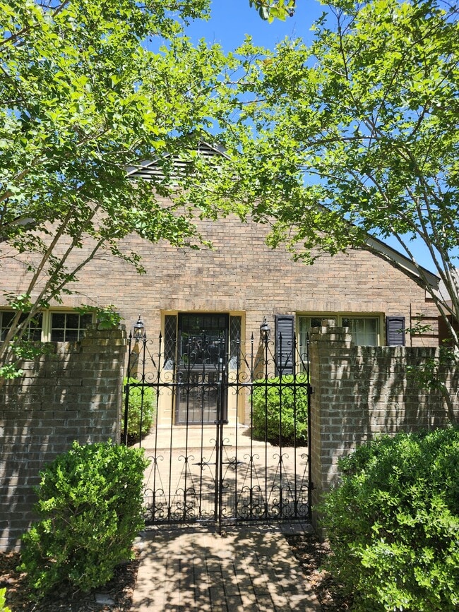 Foto del edificio - 2983 Old Farm Rd
