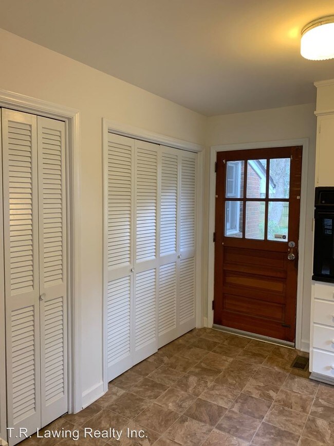 Building Photo - 3 br, 1.5 bath House - 101 Wonderwood Drive