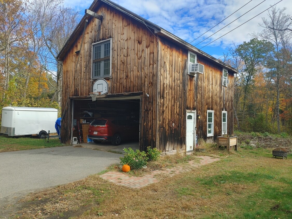 front view - 23 River St